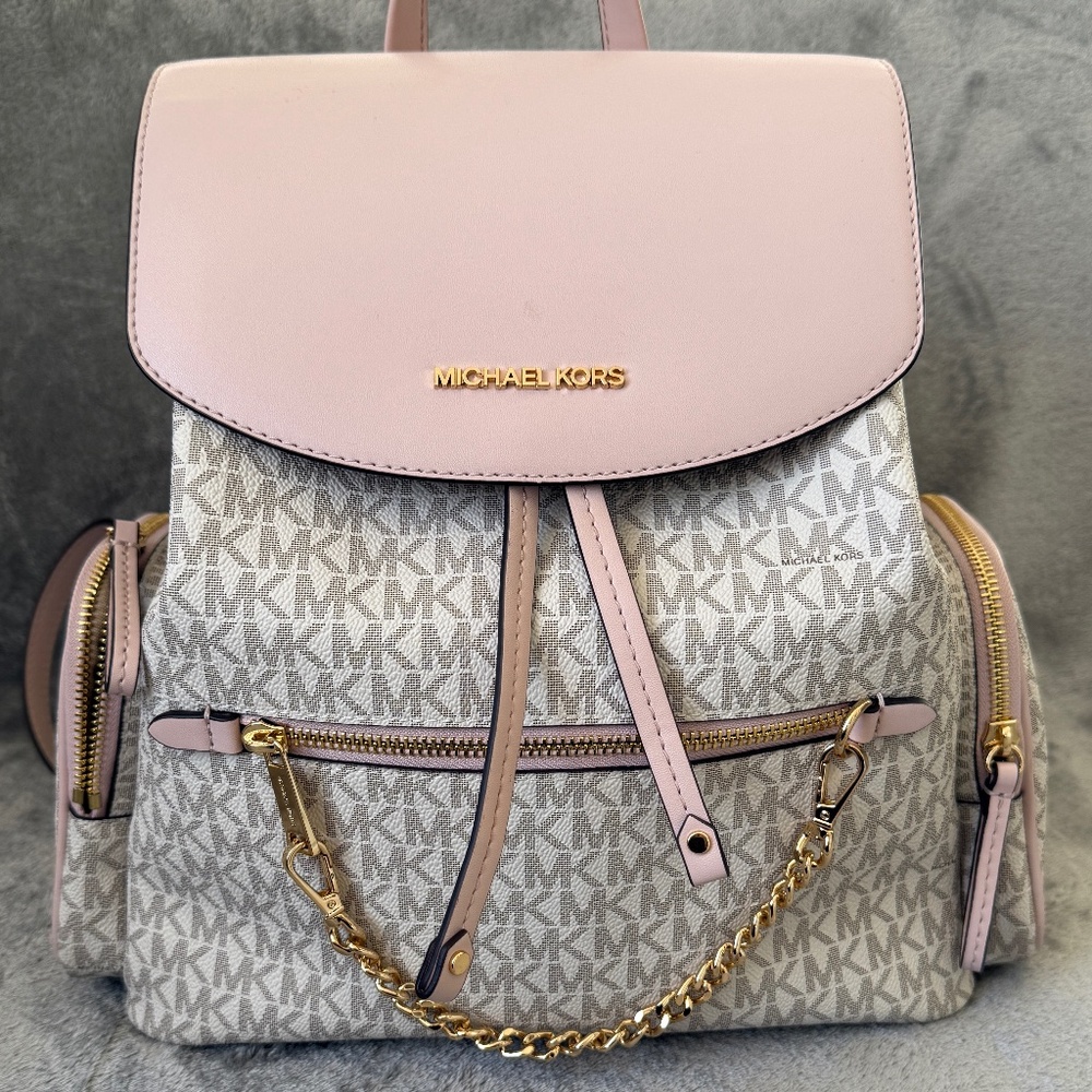 🎀 Michael Kors Backpack - Blush Pink Beauty! 🎀